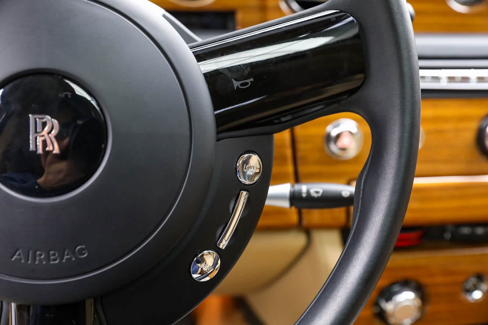 Thumbnail: 2015 Rolls-Royce Phantom - 21