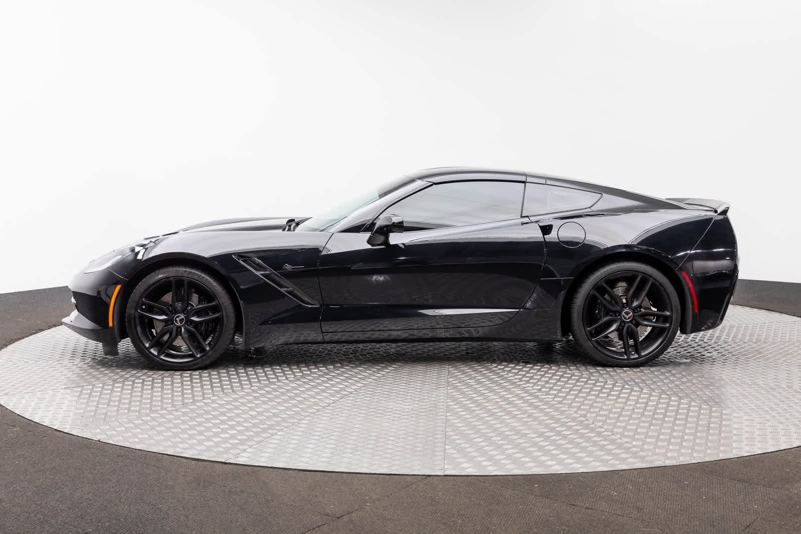 Thumbnail: 2014 Chevrolet Corvette - 3