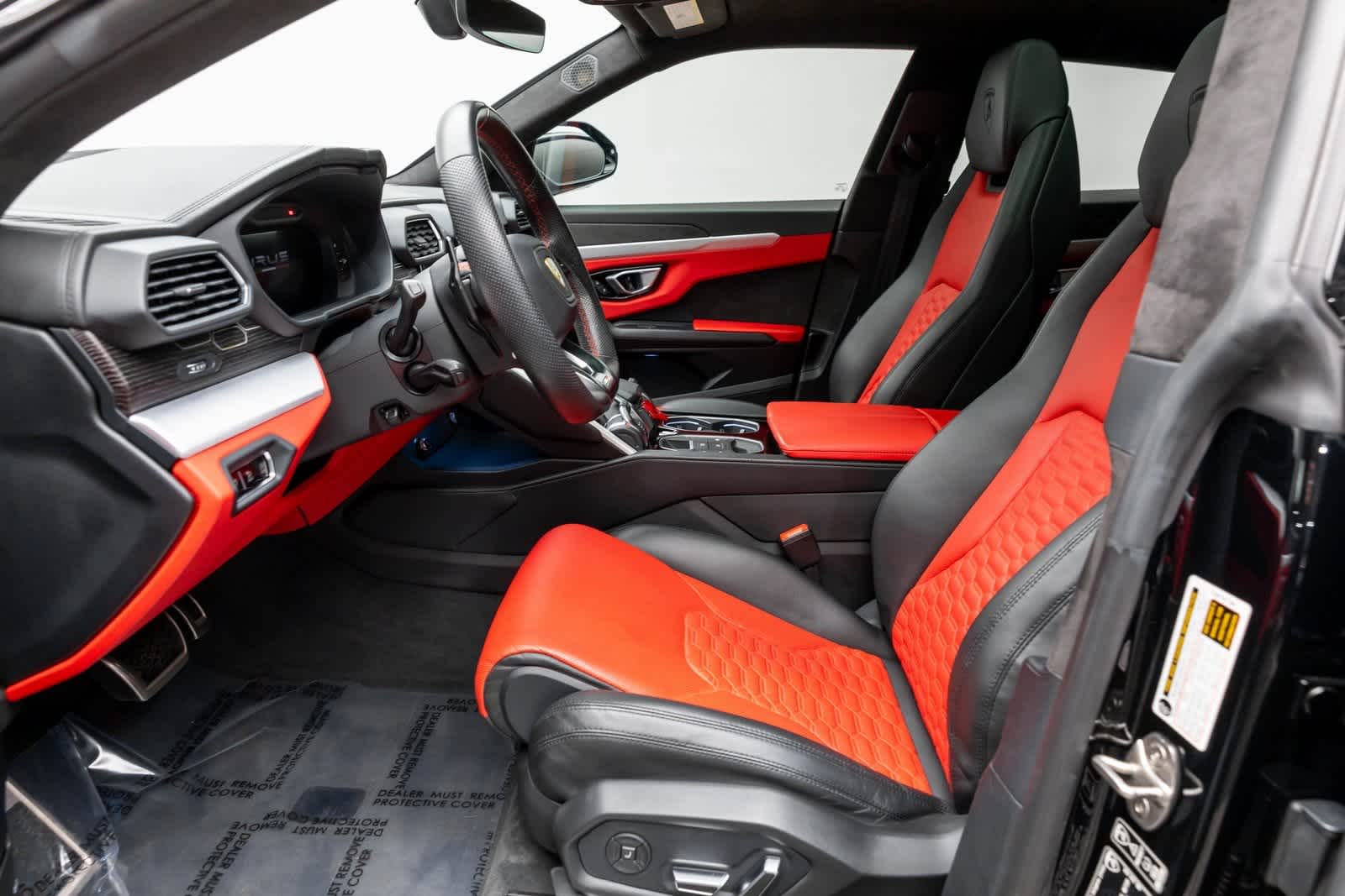 Thumbnail: 2022 Lamborghini Urus - 10