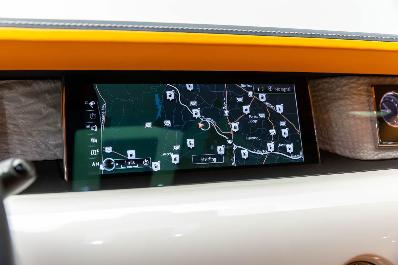 Thumbnail: 2023 Rolls-Royce Phantom - 24