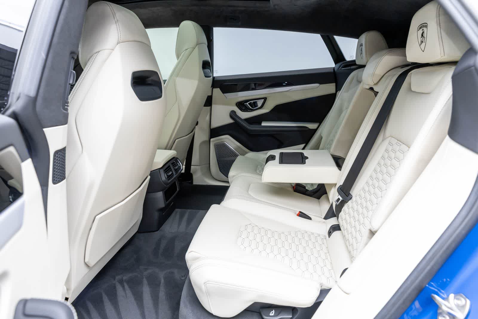 Thumbnail: 2019 Lamborghini Urus - 12