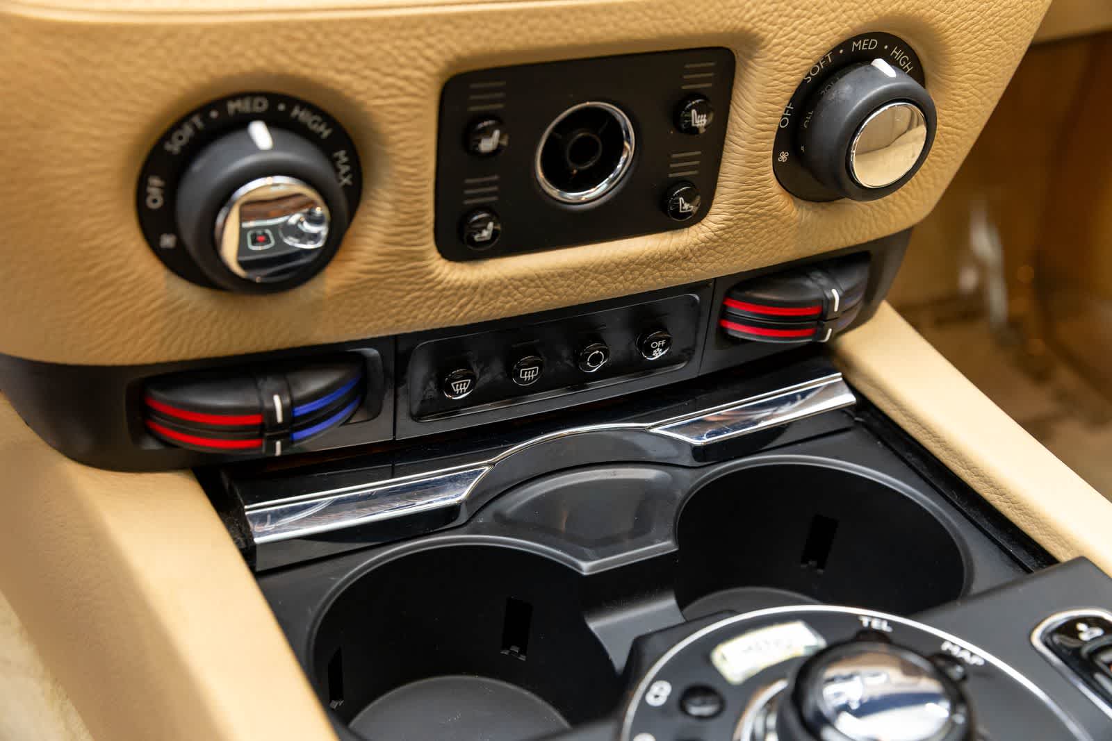 Thumbnail: 2011 Rolls-Royce Ghost - 23