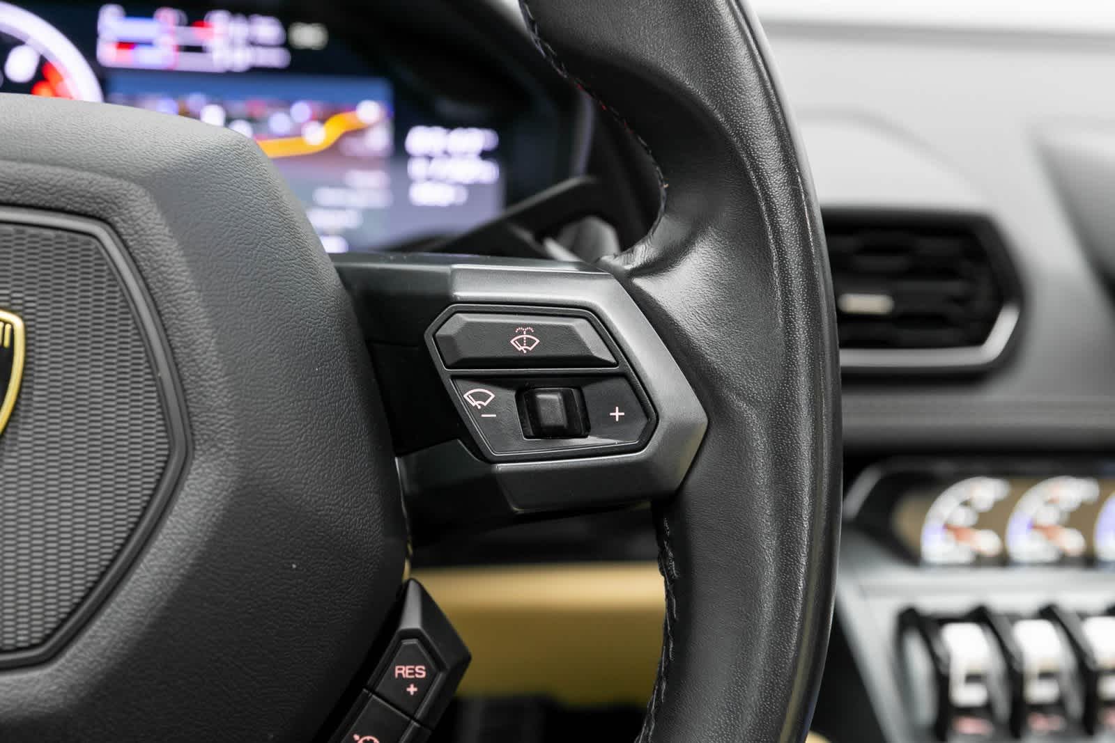 Thumbnail: 2019 Lamborghini Huracan - 32