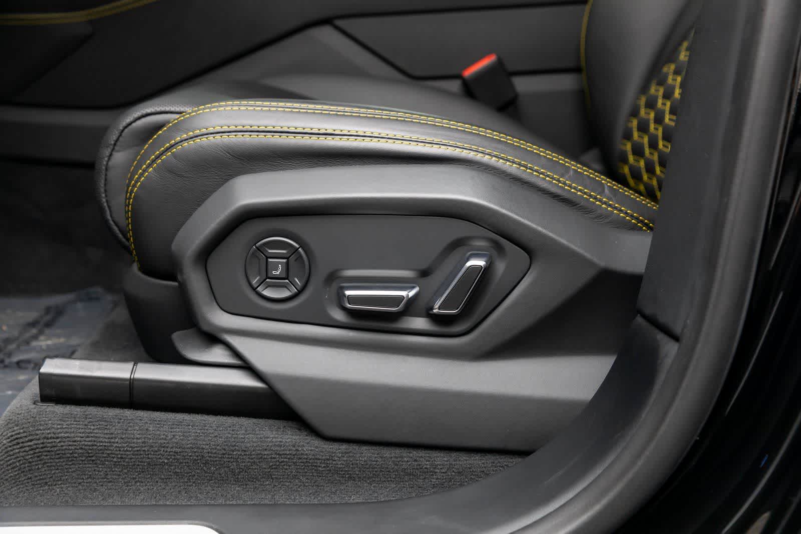 Thumbnail: 2022 Lamborghini Urus - 27