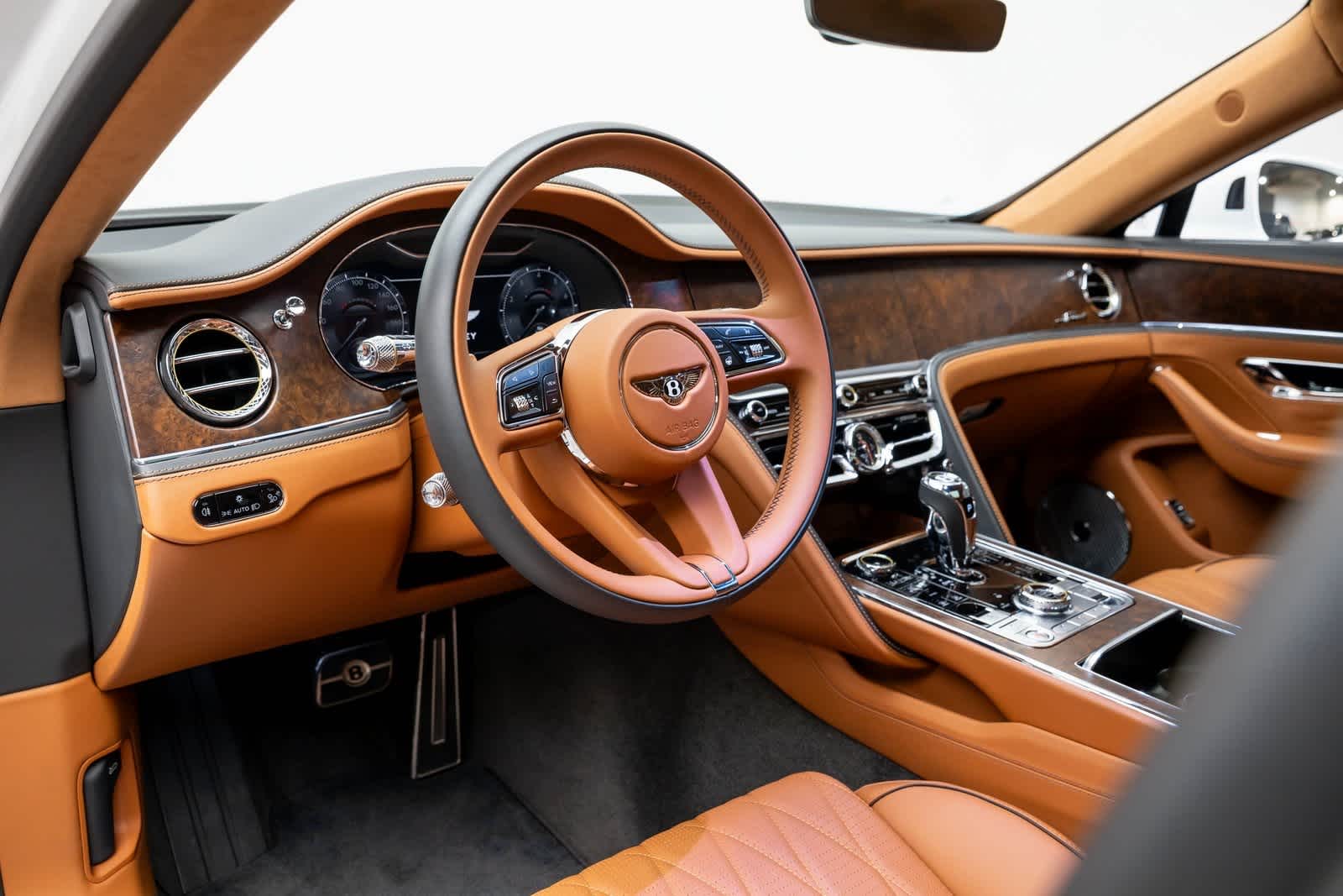 Thumbnail: 2023 Bentley Flying Spur - 2