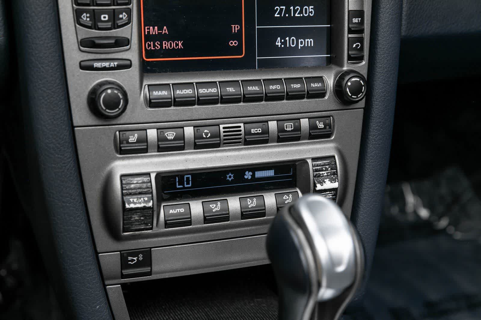 Thumbnail: 2007 Porsche 911 - 37