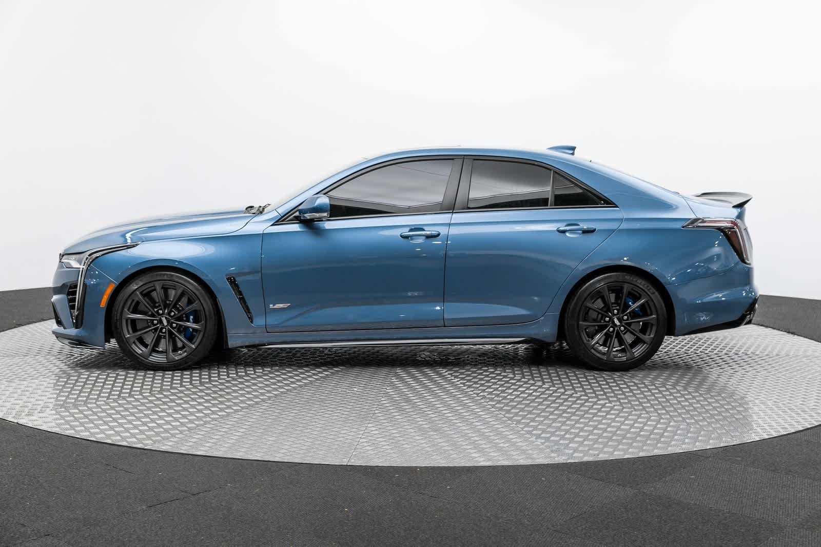 Thumbnail: 2023 Cadillac CT4 - 3