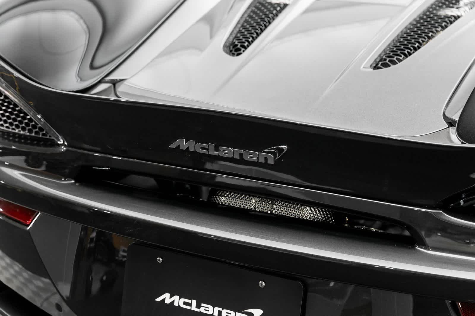 Thumbnail: 2017 Mclaren  - 8