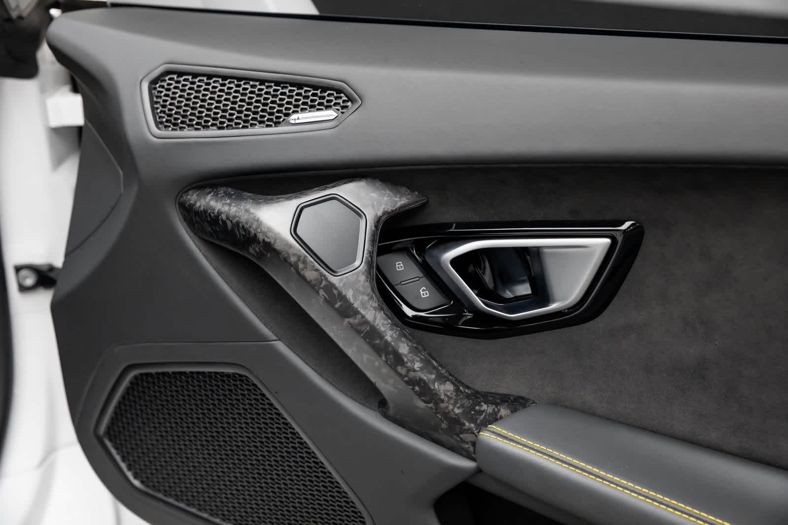 Thumbnail: 2022 Lamborghini Huracan - 42