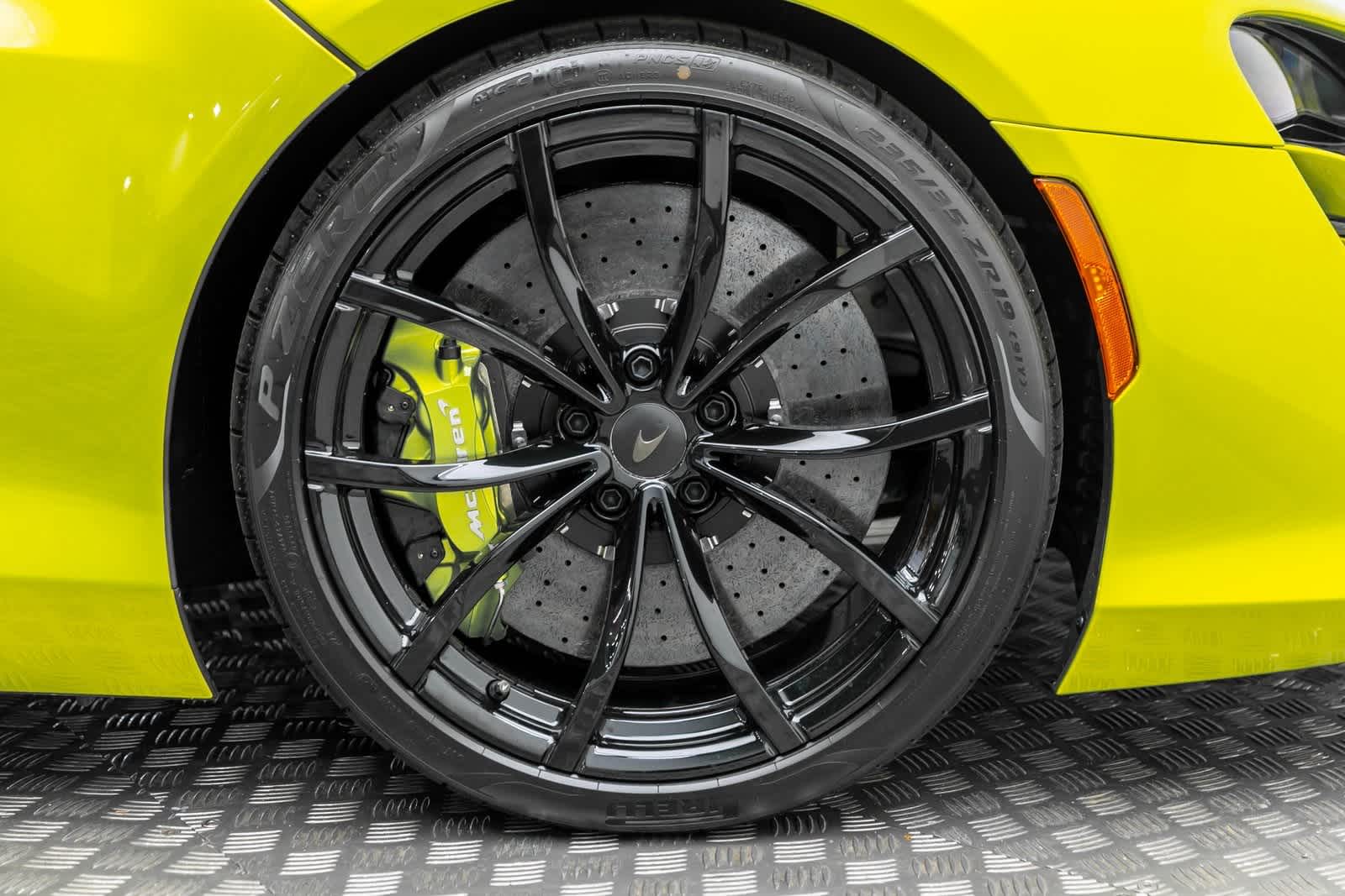 Thumbnail: 2025 Mclaren Artura - 41