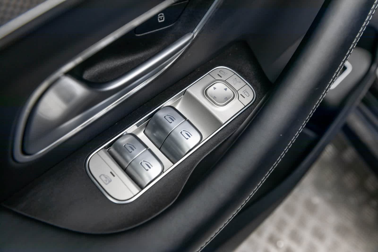 Thumbnail: 2023 Mercedes-Benz GL-Class - 26