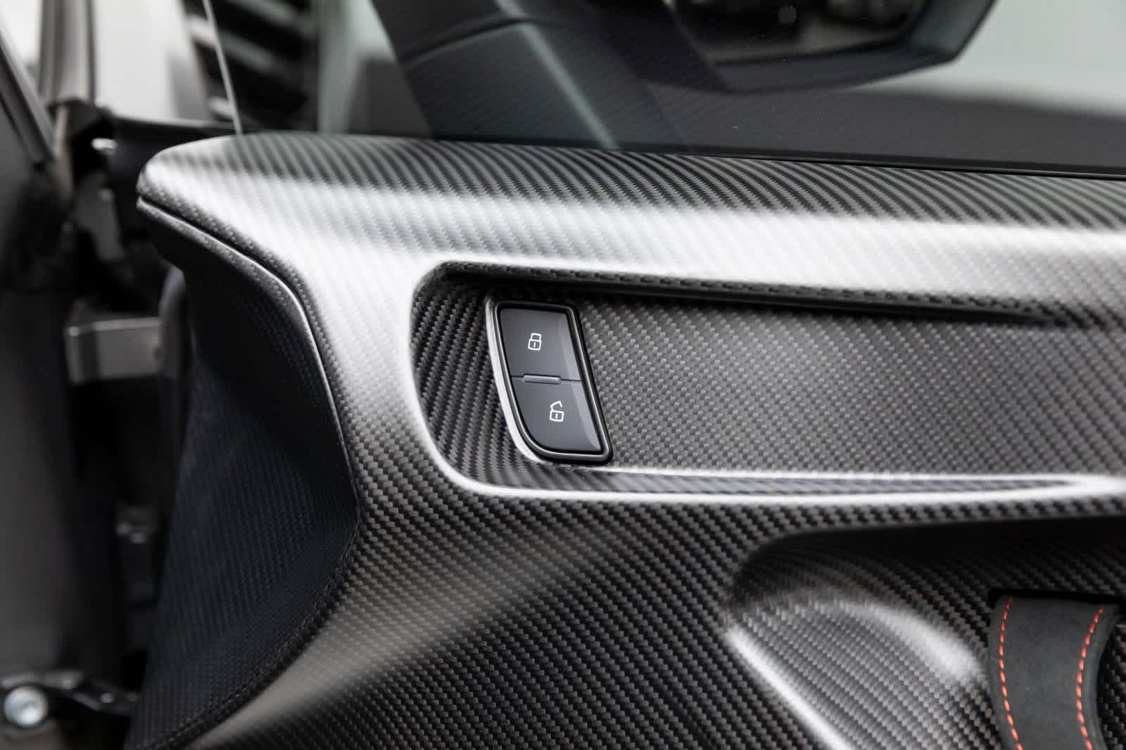 Thumbnail: 2022 Lamborghini Huracan - 37