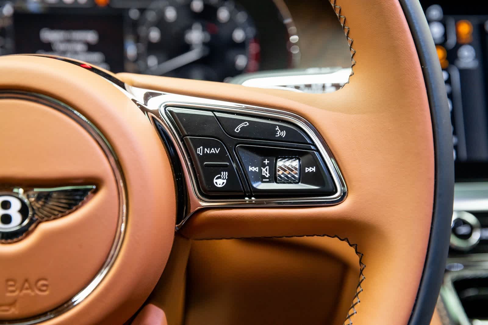 Thumbnail: 2023 Bentley Flying Spur - 35