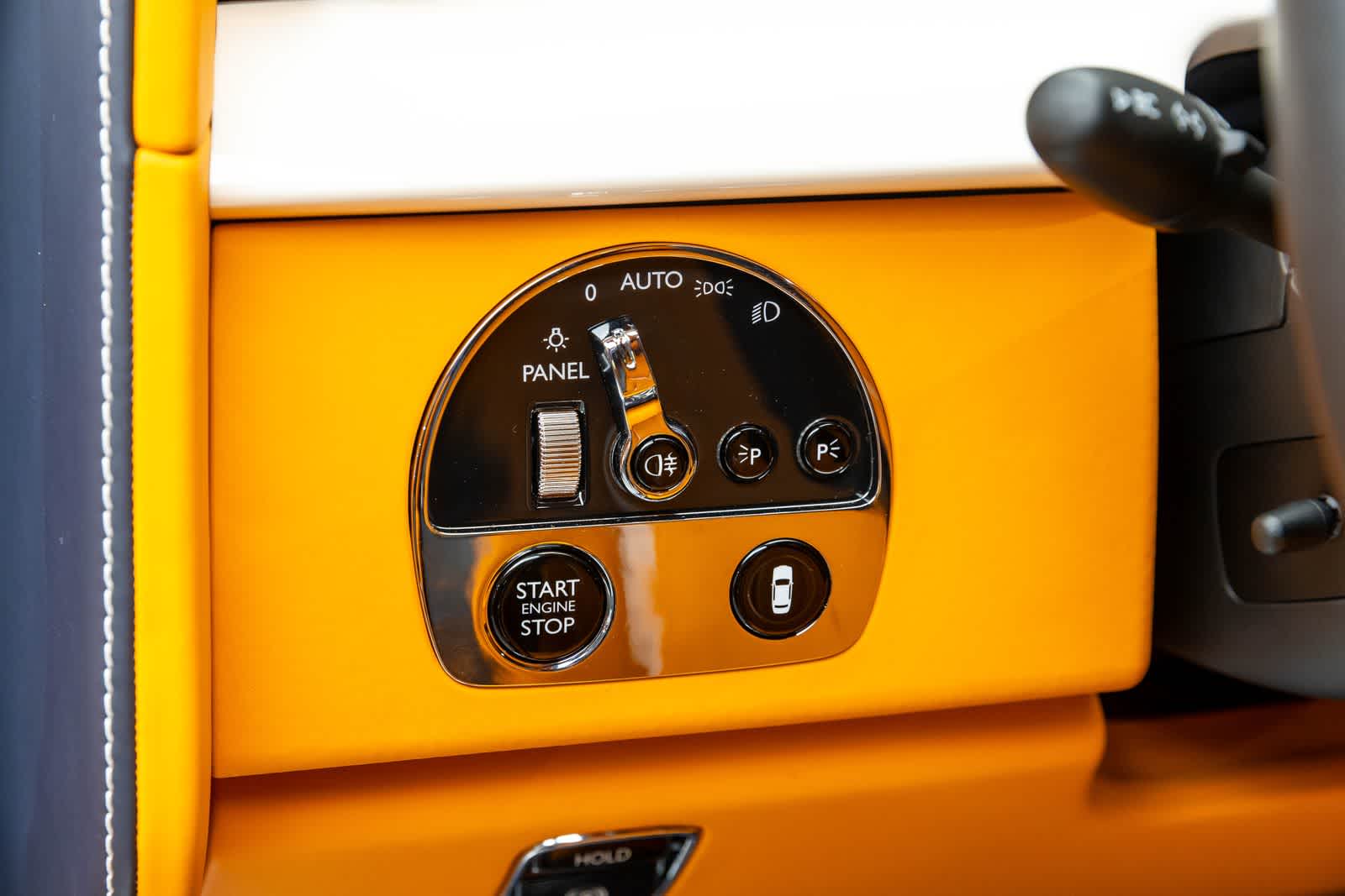 Thumbnail: 2023 Rolls-Royce Phantom - 16