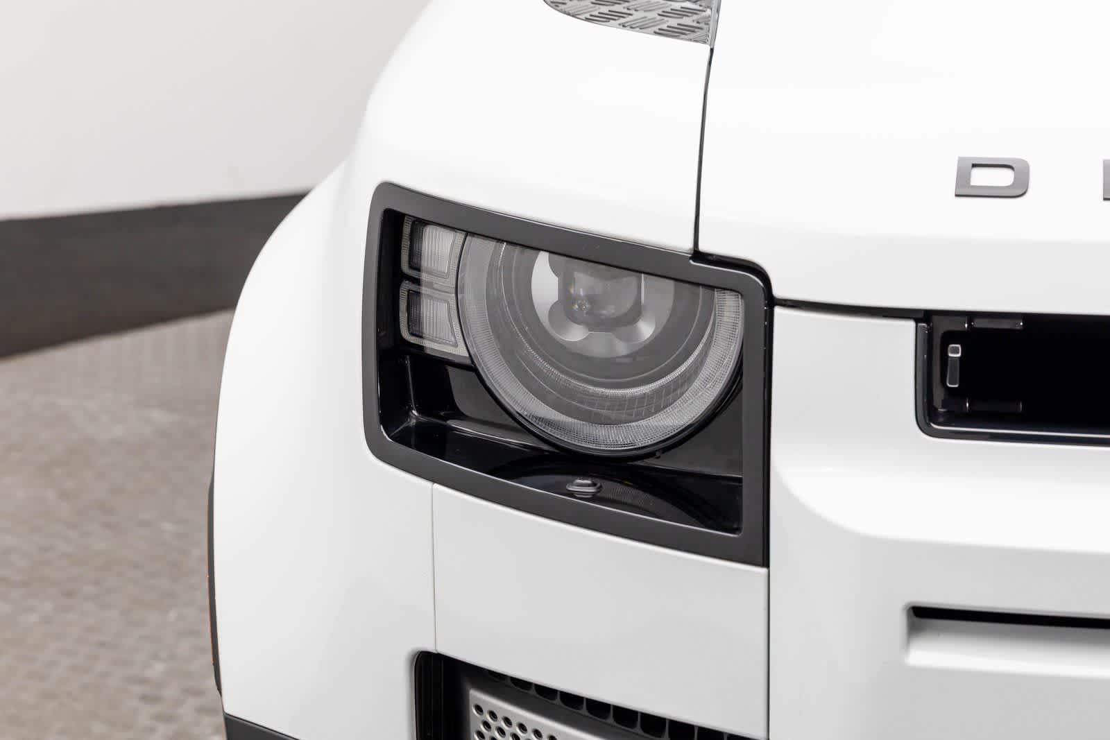 Thumbnail: 2025 Land Rover Defender - 51