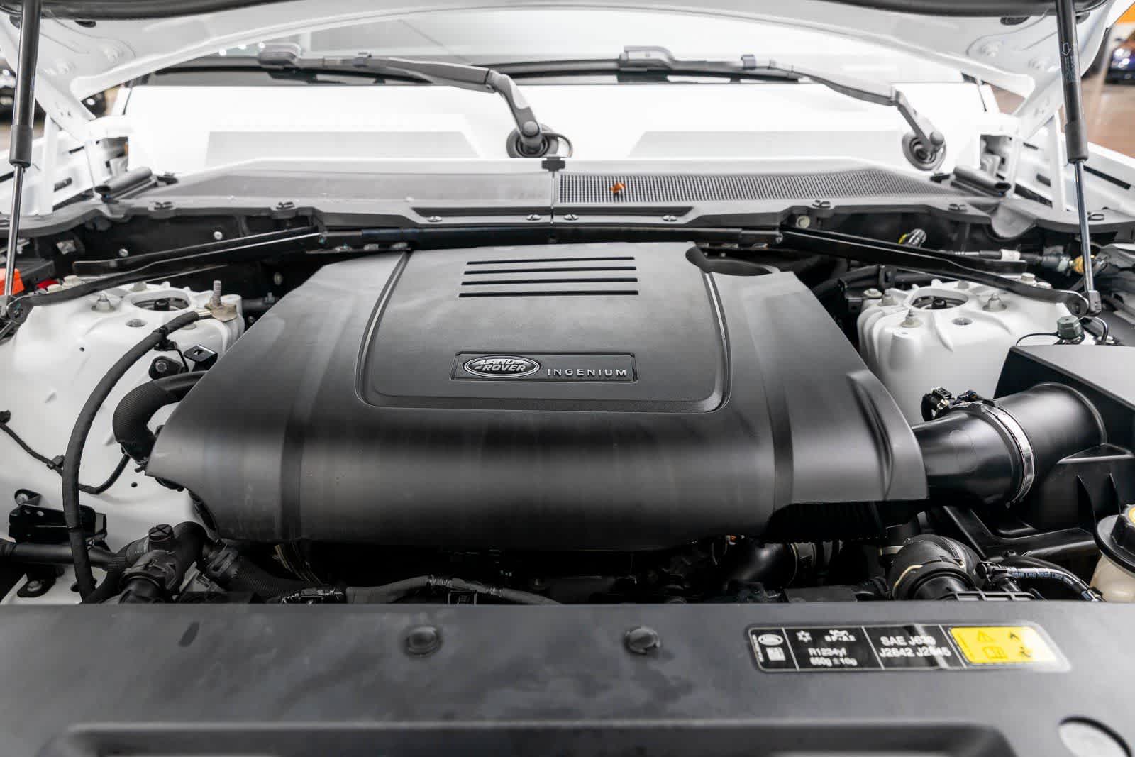 Thumbnail: 2025 Land Rover Defender - 9