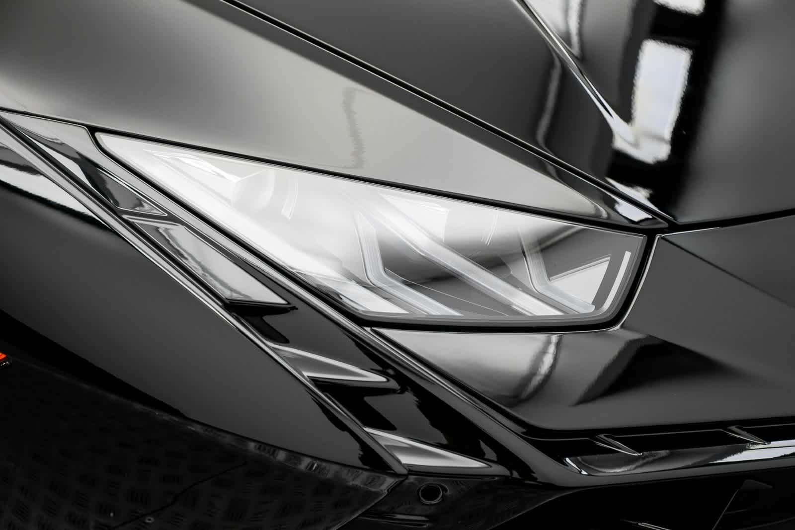 Thumbnail: 2024 Lamborghini Huracan - 43