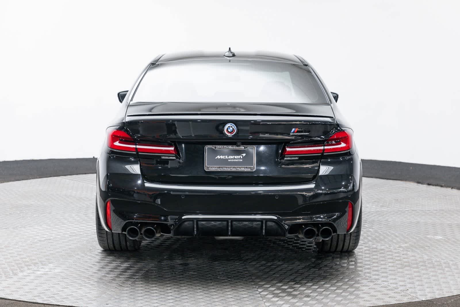 Thumbnail: 2023 BMW M5 - 5