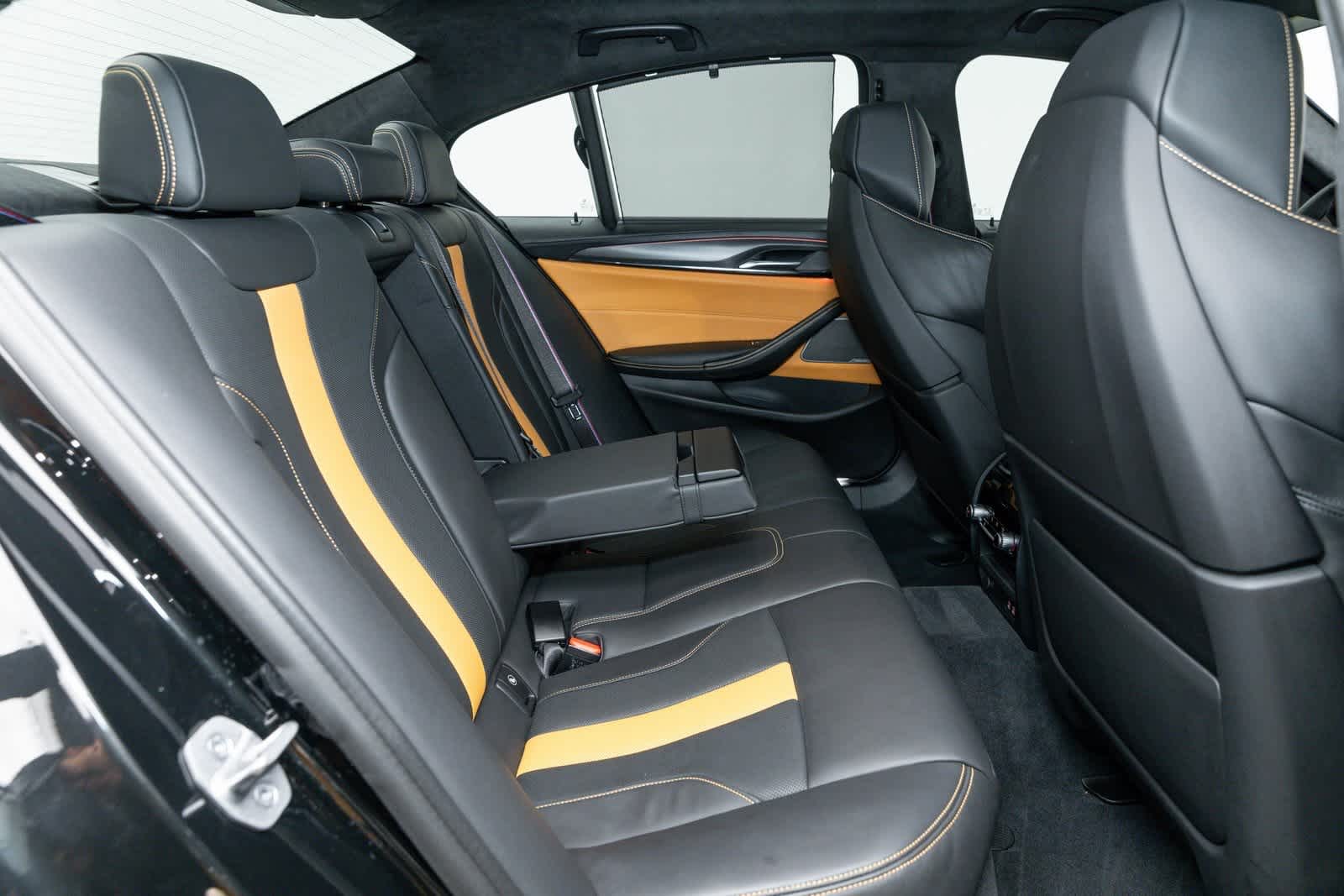 Thumbnail: 2023 BMW M5 - 13