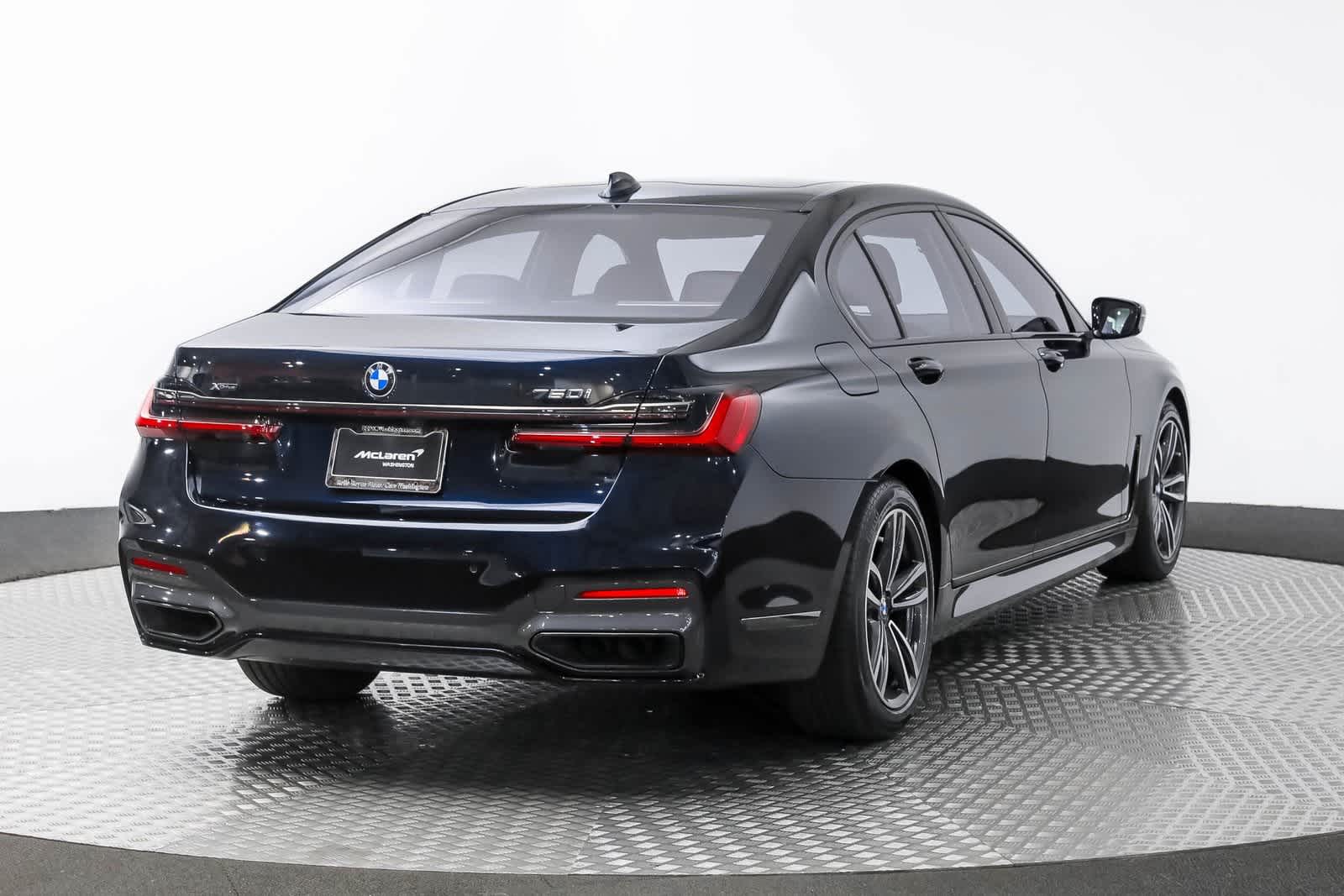 Thumbnail: 2022 BMW 7 Series - 21