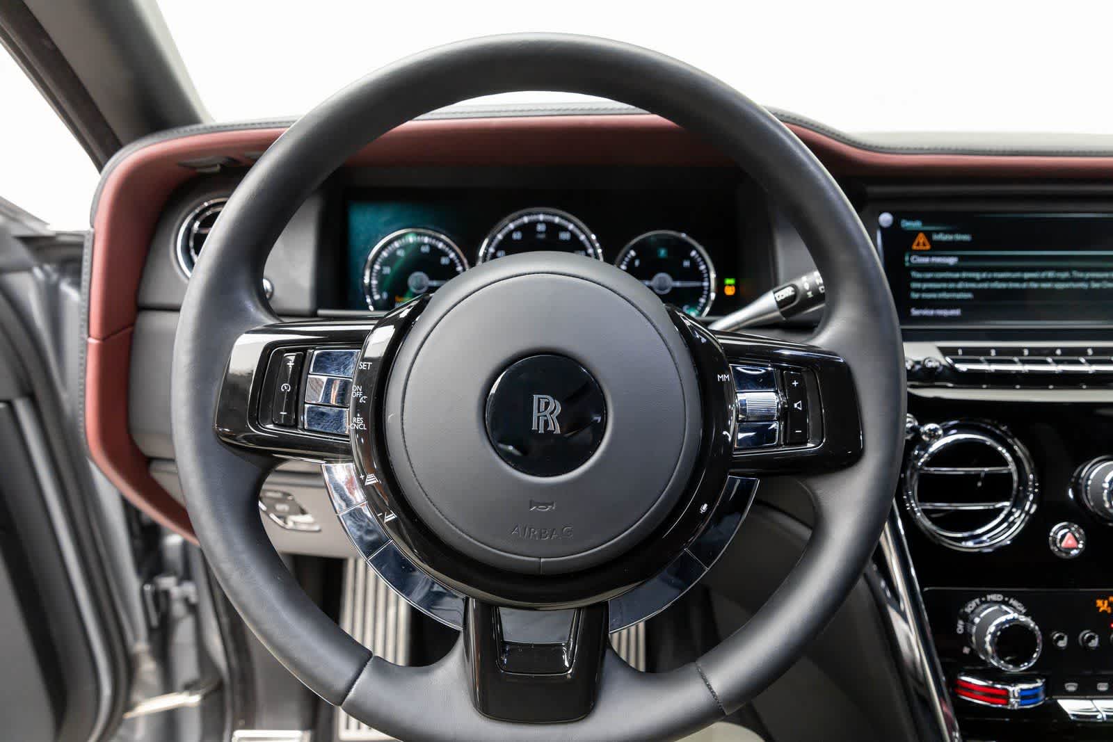 Thumbnail: 2022 Rolls-Royce Cullinan - 18