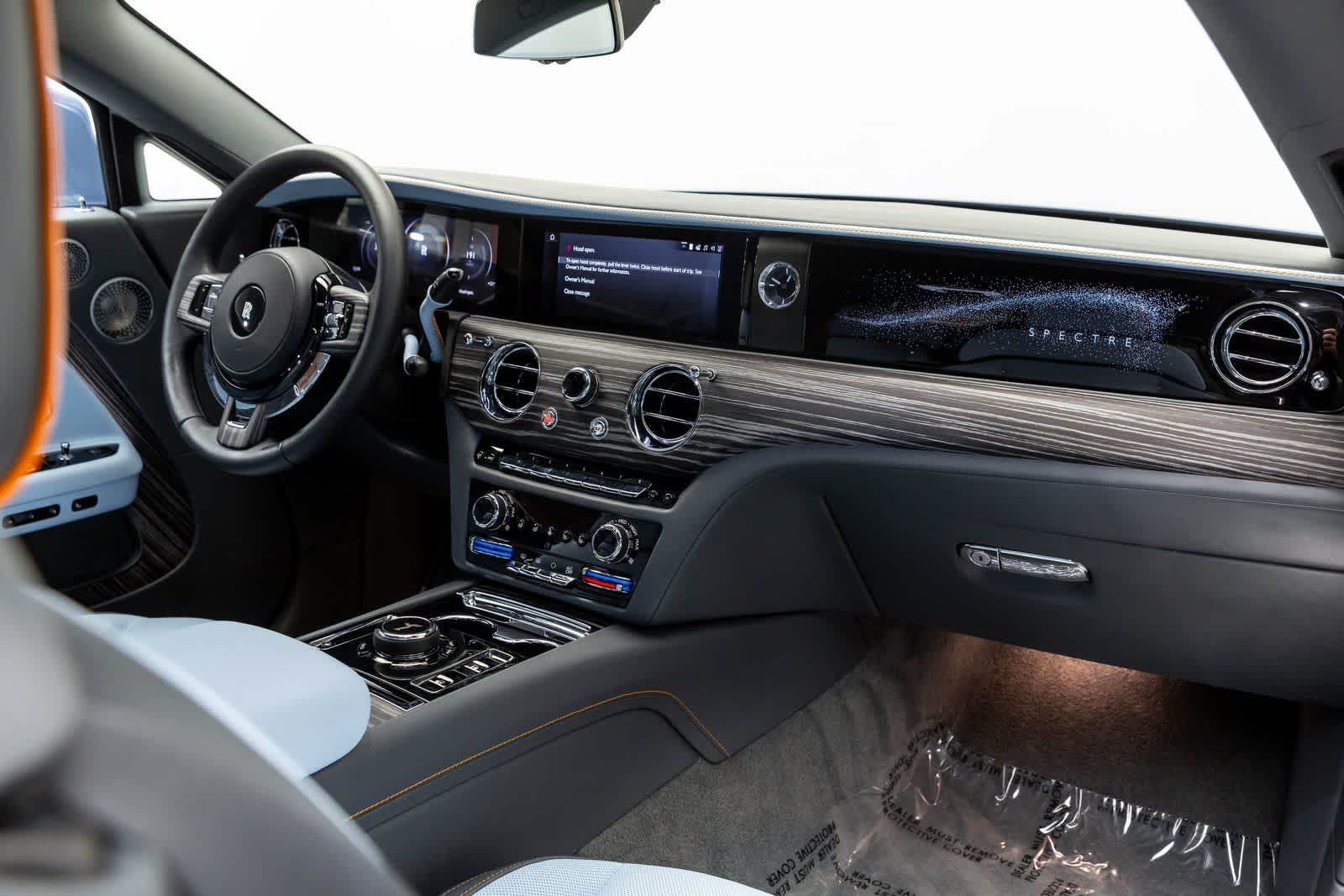 Thumbnail: 2024 Rolls-Royce Spectre - 39