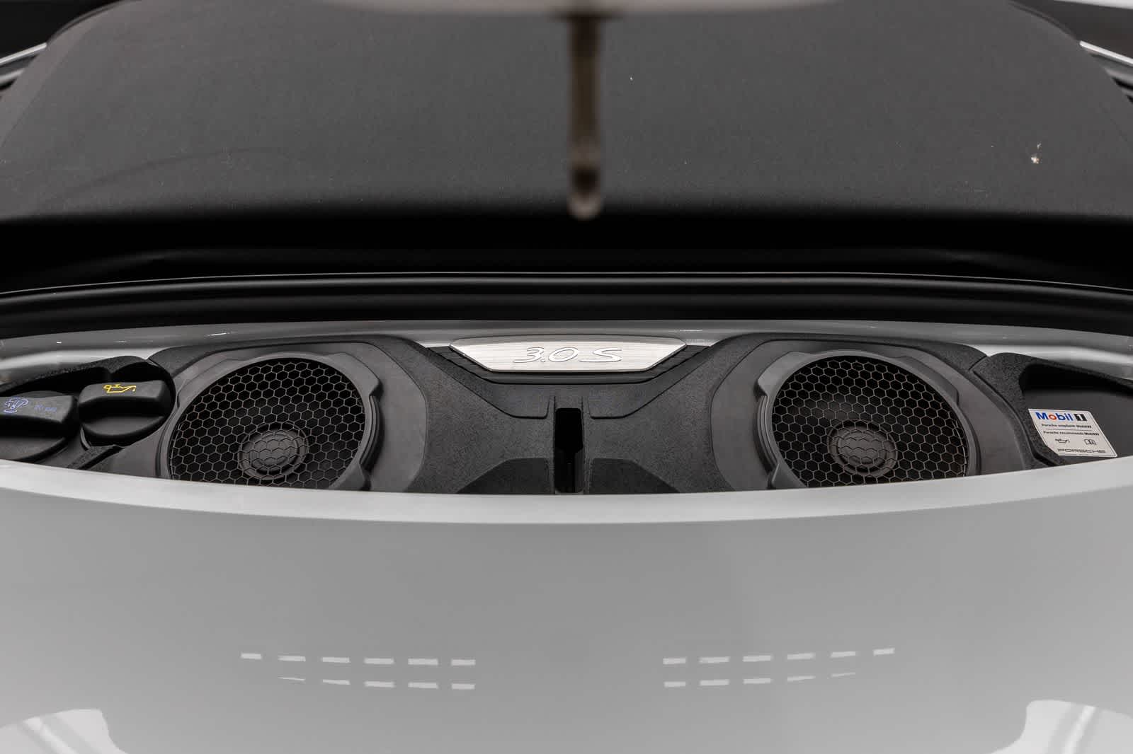 Thumbnail: 2020 Porsche 911 - 9