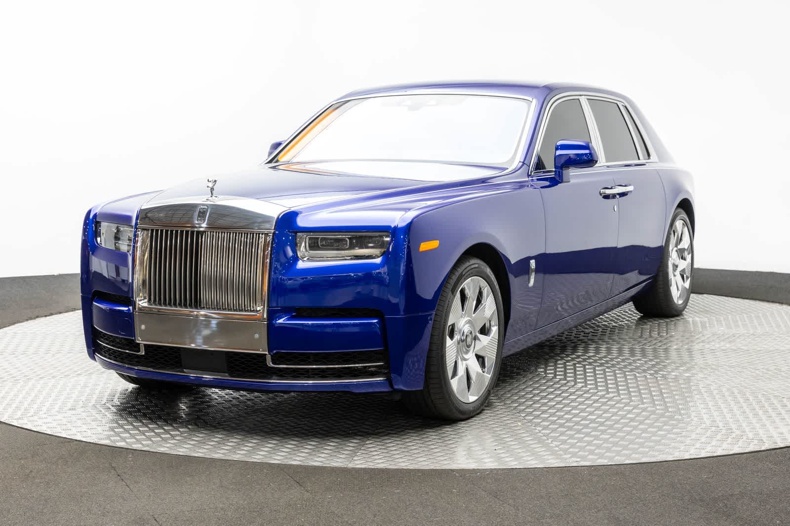 Thumbnail: 2023 Rolls-Royce Phantom - 1