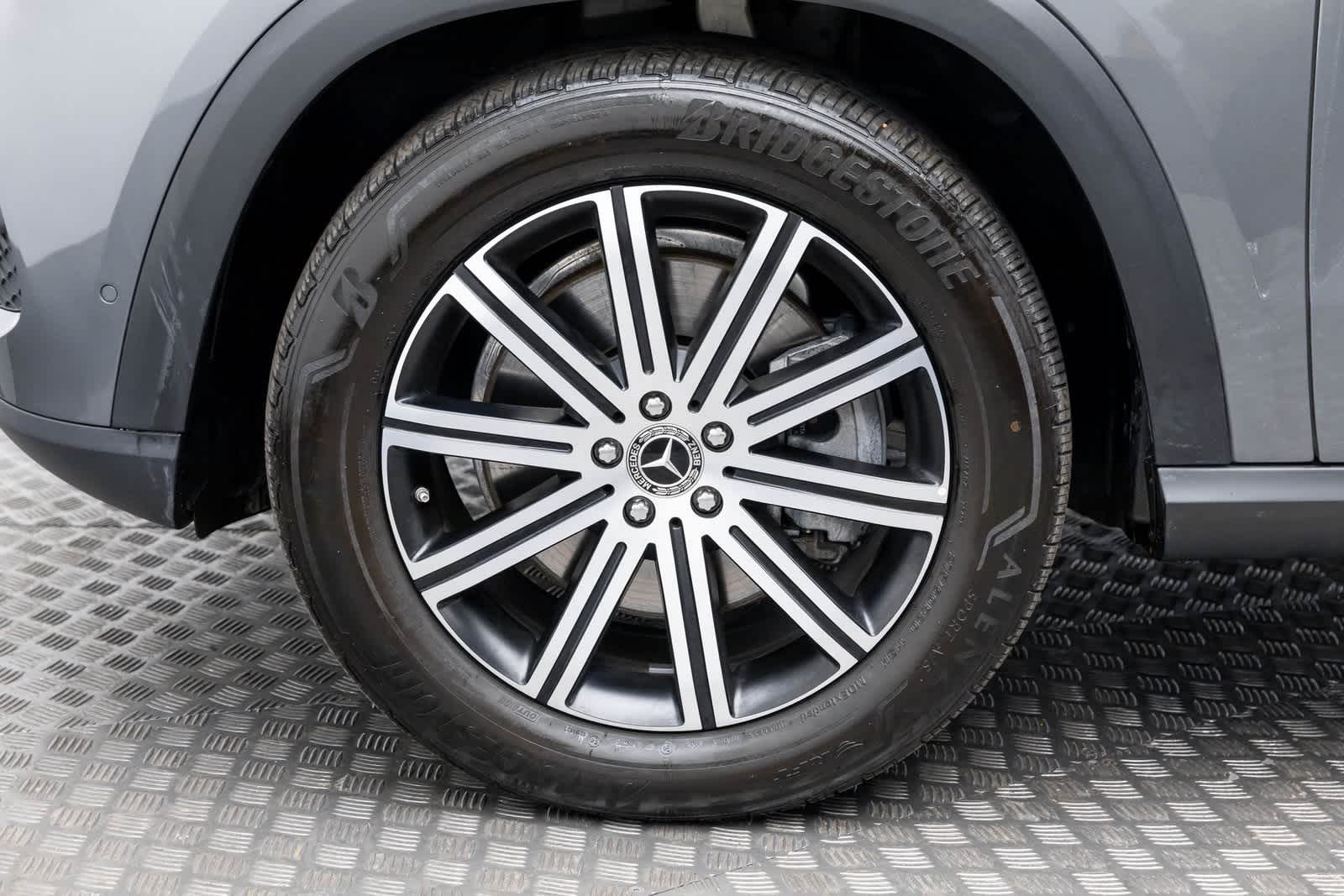 Thumbnail: 2025 Mercedes-Benz GLE - 8