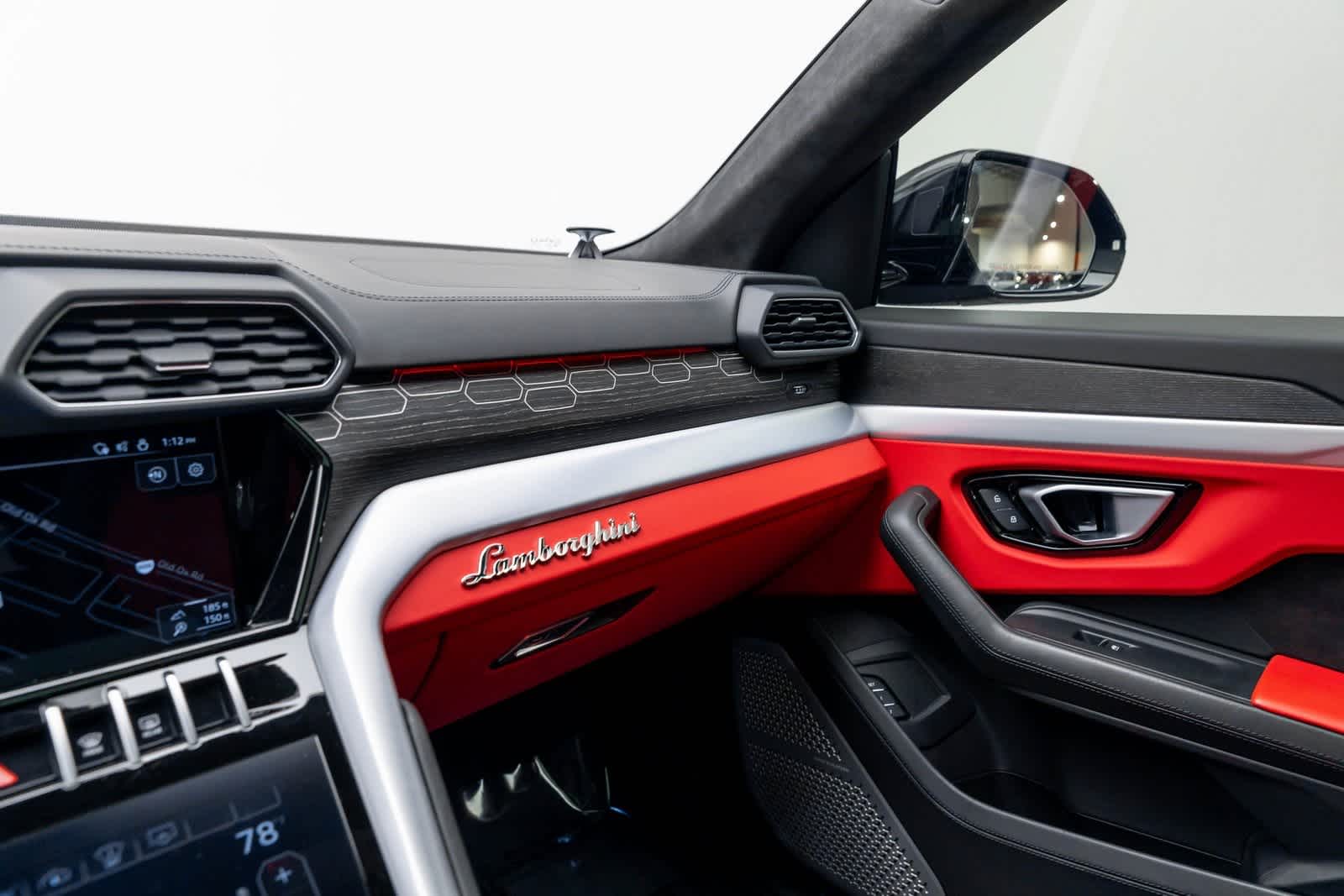 Thumbnail: 2022 Lamborghini Urus - 36