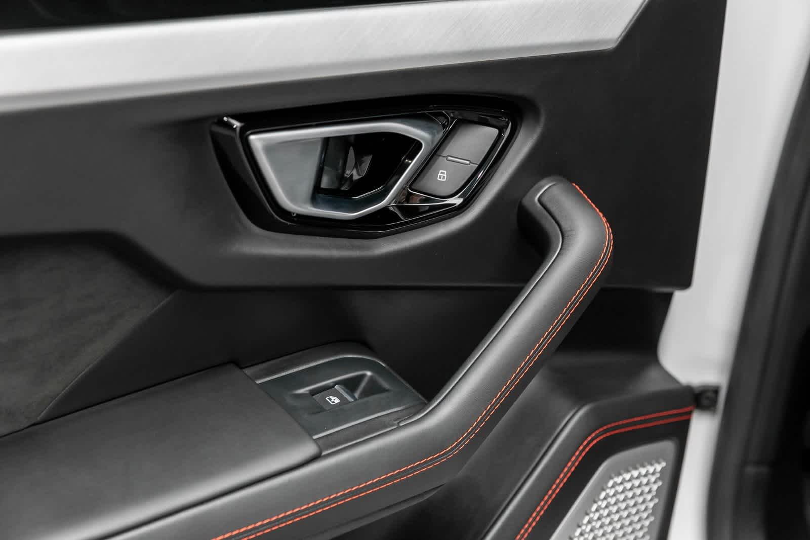 2021 Lamborghini Urus S 37