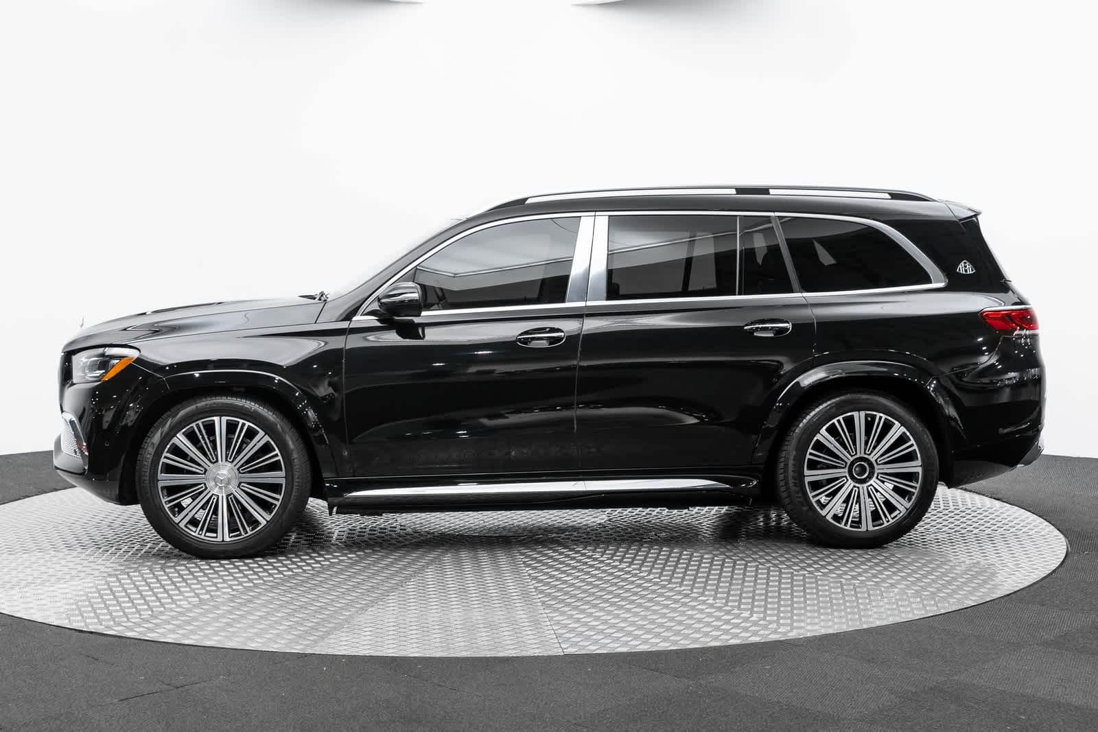 Thumbnail: 2023 Mercedes-Benz GLS - 3