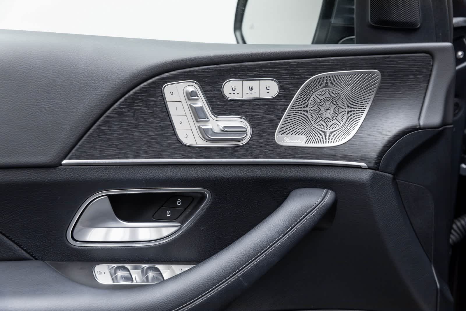 Thumbnail: 2025 Mercedes-Benz GLE - 24