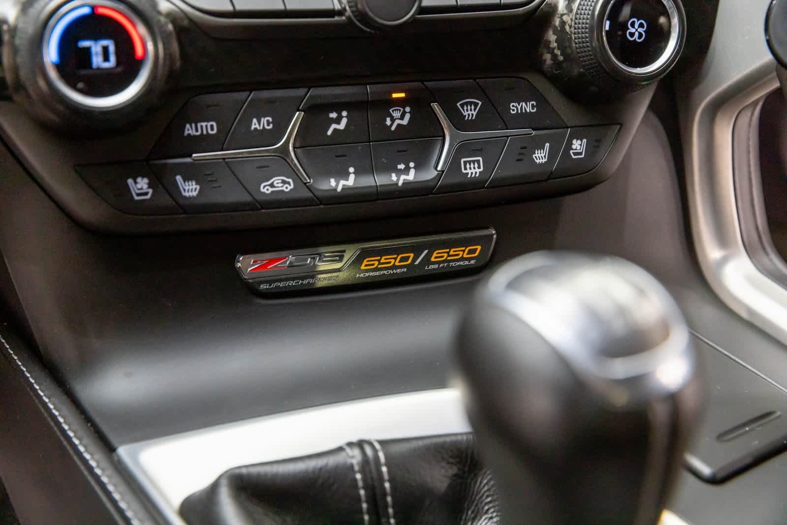 Thumbnail: 2015 Chevrolet Corvette - 35