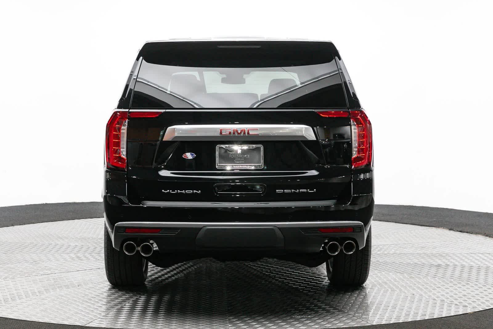 2023 GMC Yukon XL Denali 5