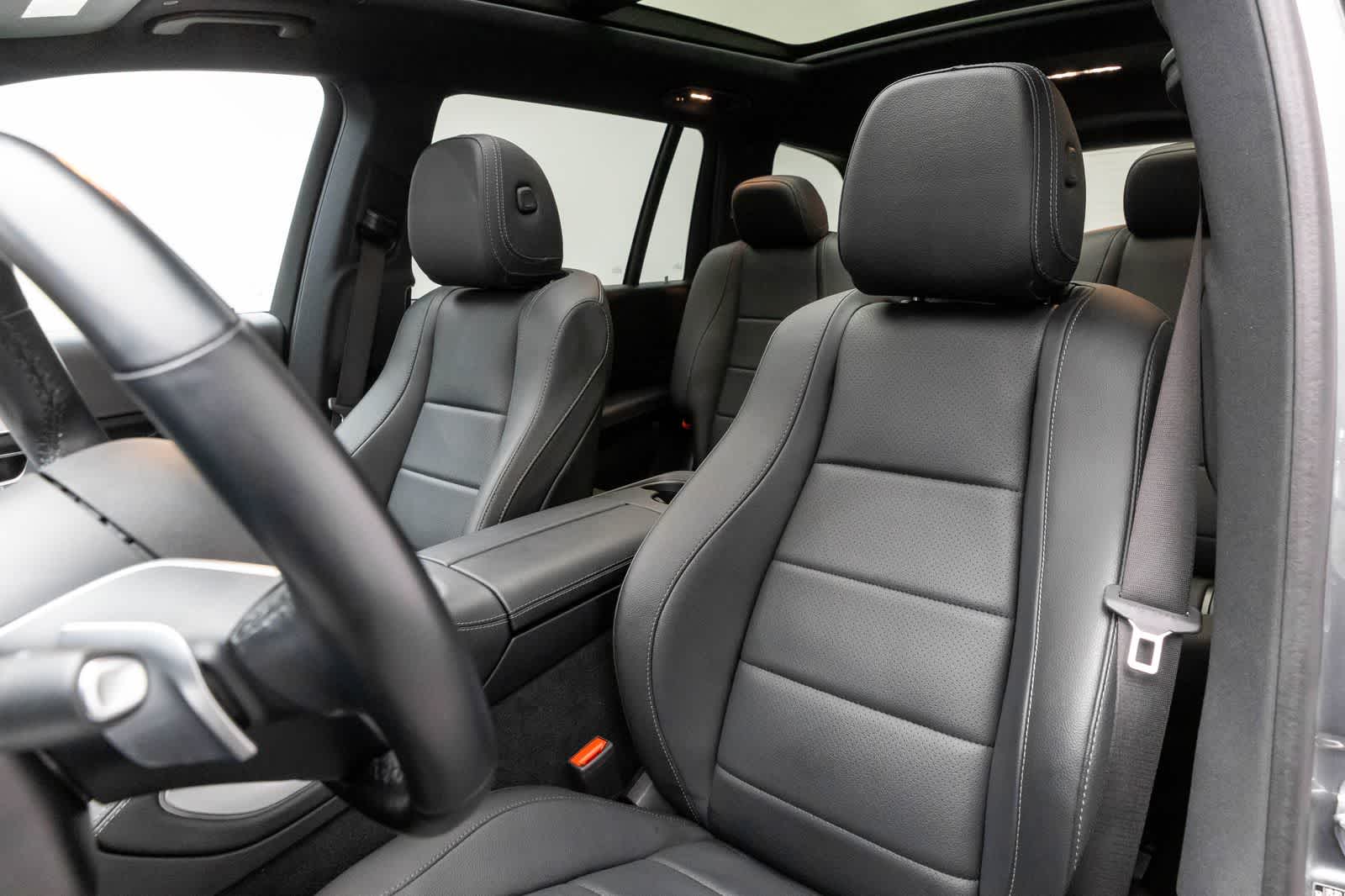 Thumbnail: 2025 Mercedes-Benz GLS - 12