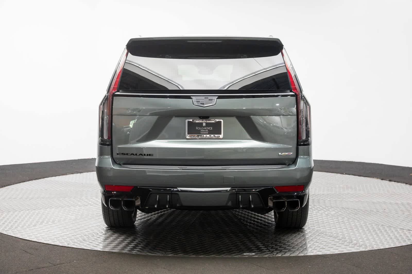 Thumbnail: 2023 Cadillac Escalade - 5