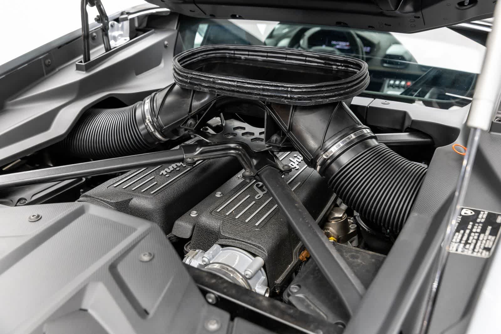 Thumbnail: 2024 Lamborghini Huracan - 44