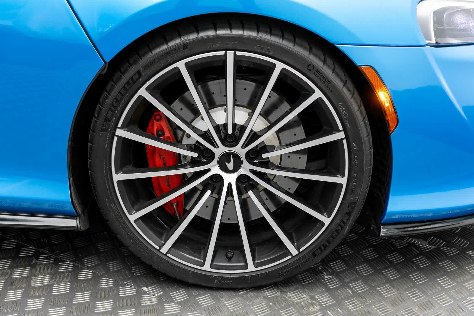 Thumbnail: 2020 Mclaren GT - 40