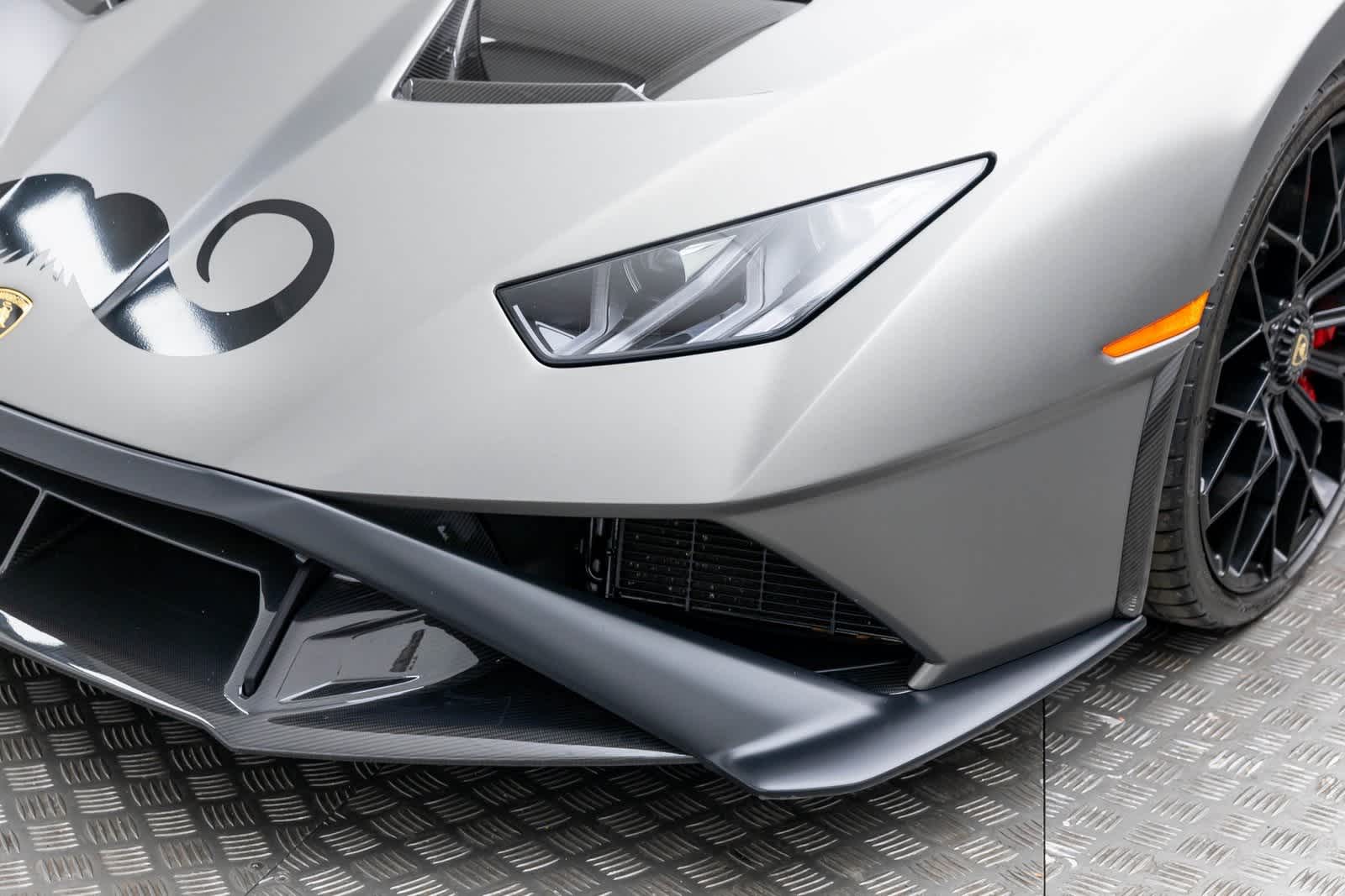 Thumbnail: 2022 Lamborghini Huracan - 48