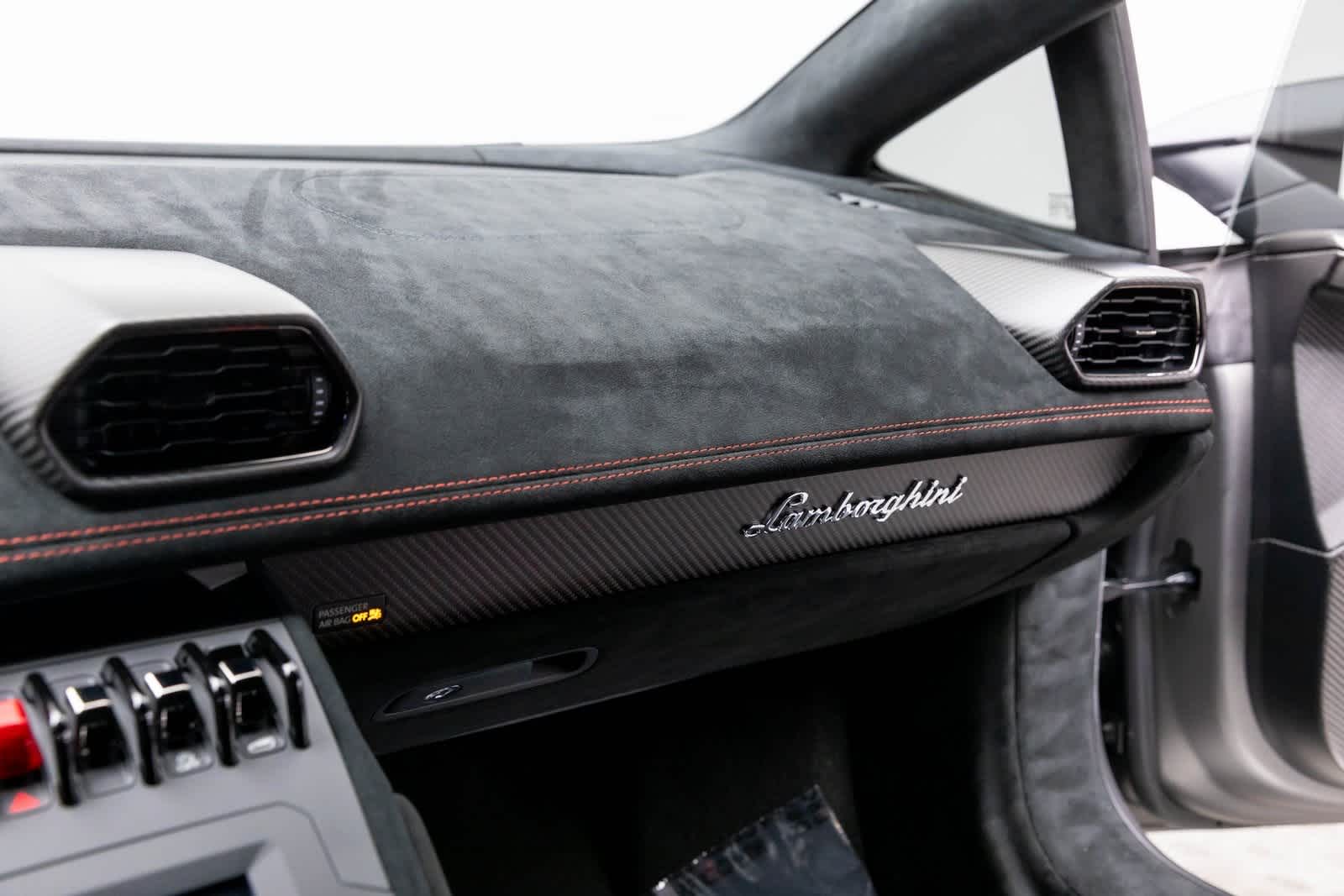 Thumbnail: 2022 Lamborghini Huracan - 35