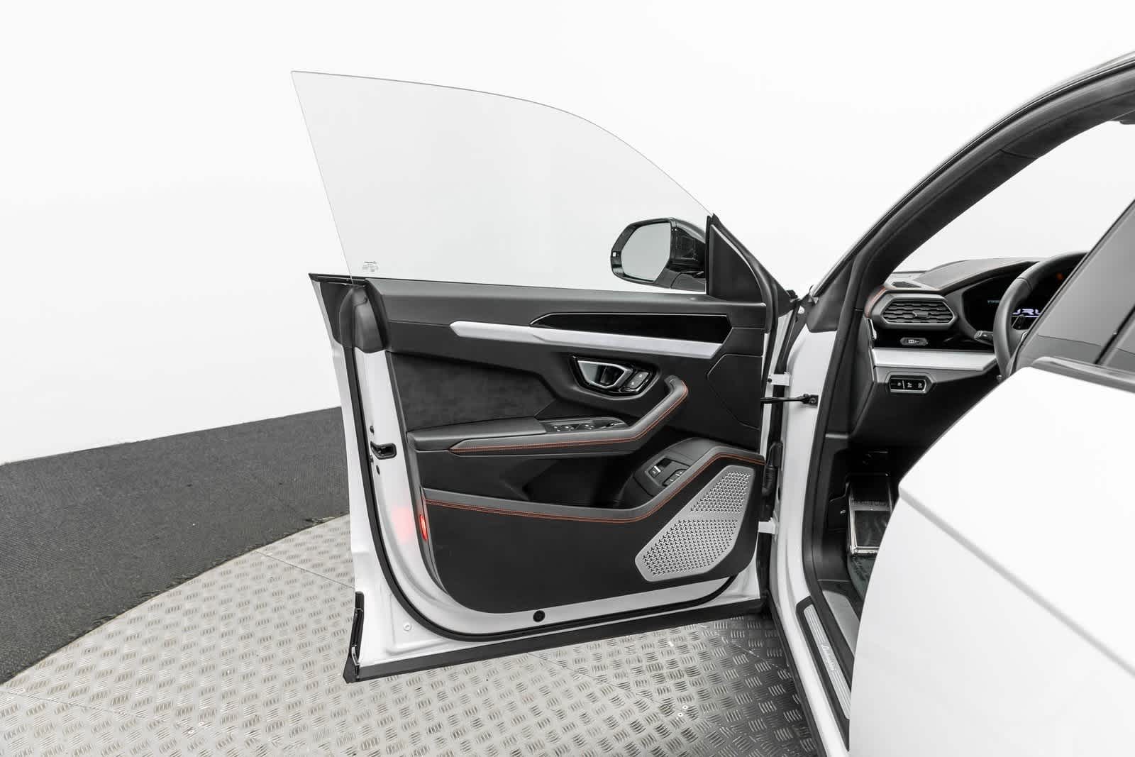 2021 Lamborghini Urus S 18