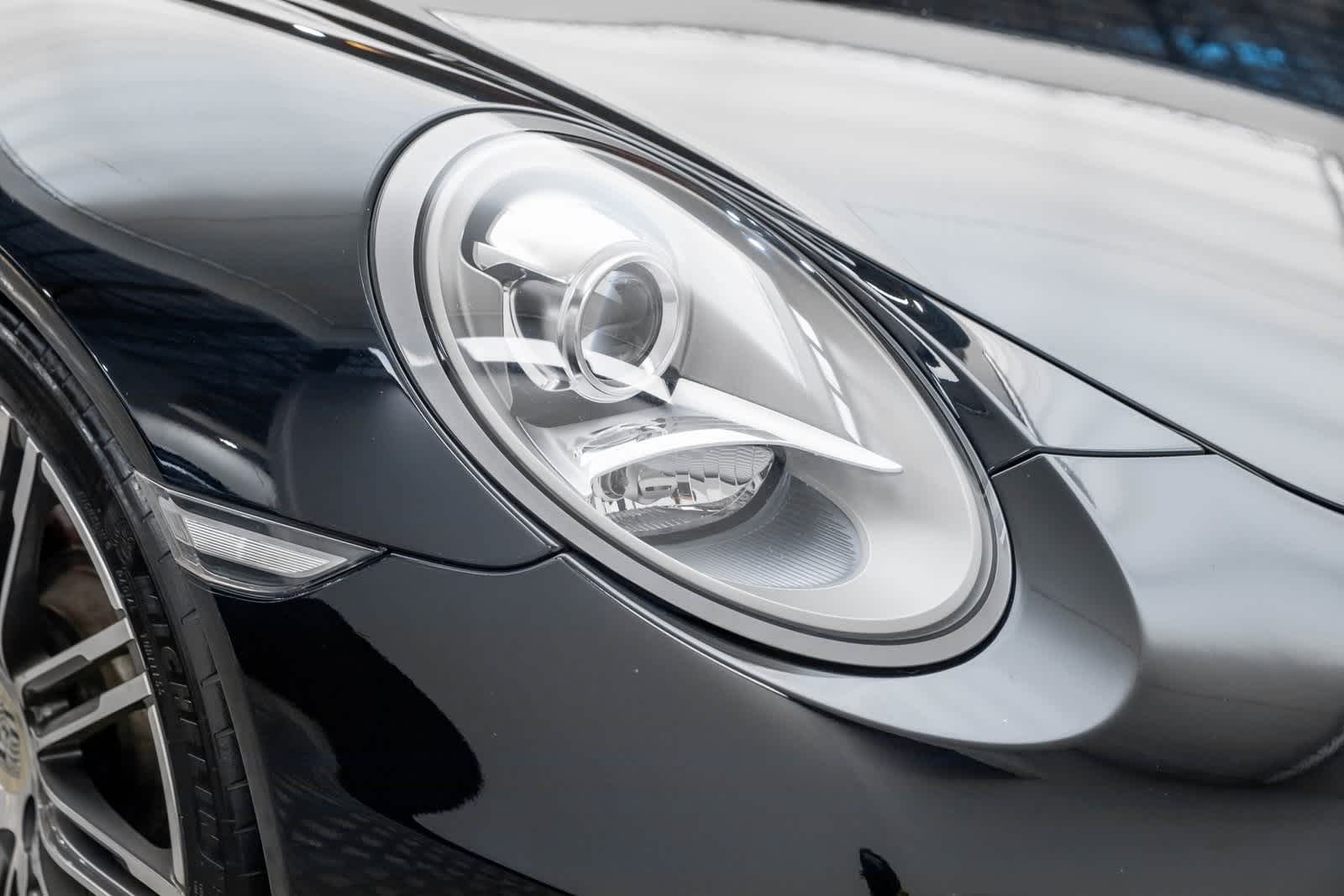 Thumbnail: 2015 Porsche 911 - 49