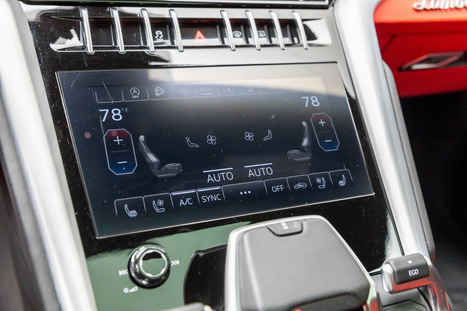 Thumbnail: 2022 Lamborghini Urus - 15