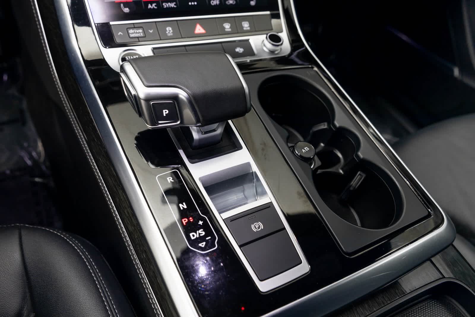 Thumbnail: 2025 Audi Q7 - 16