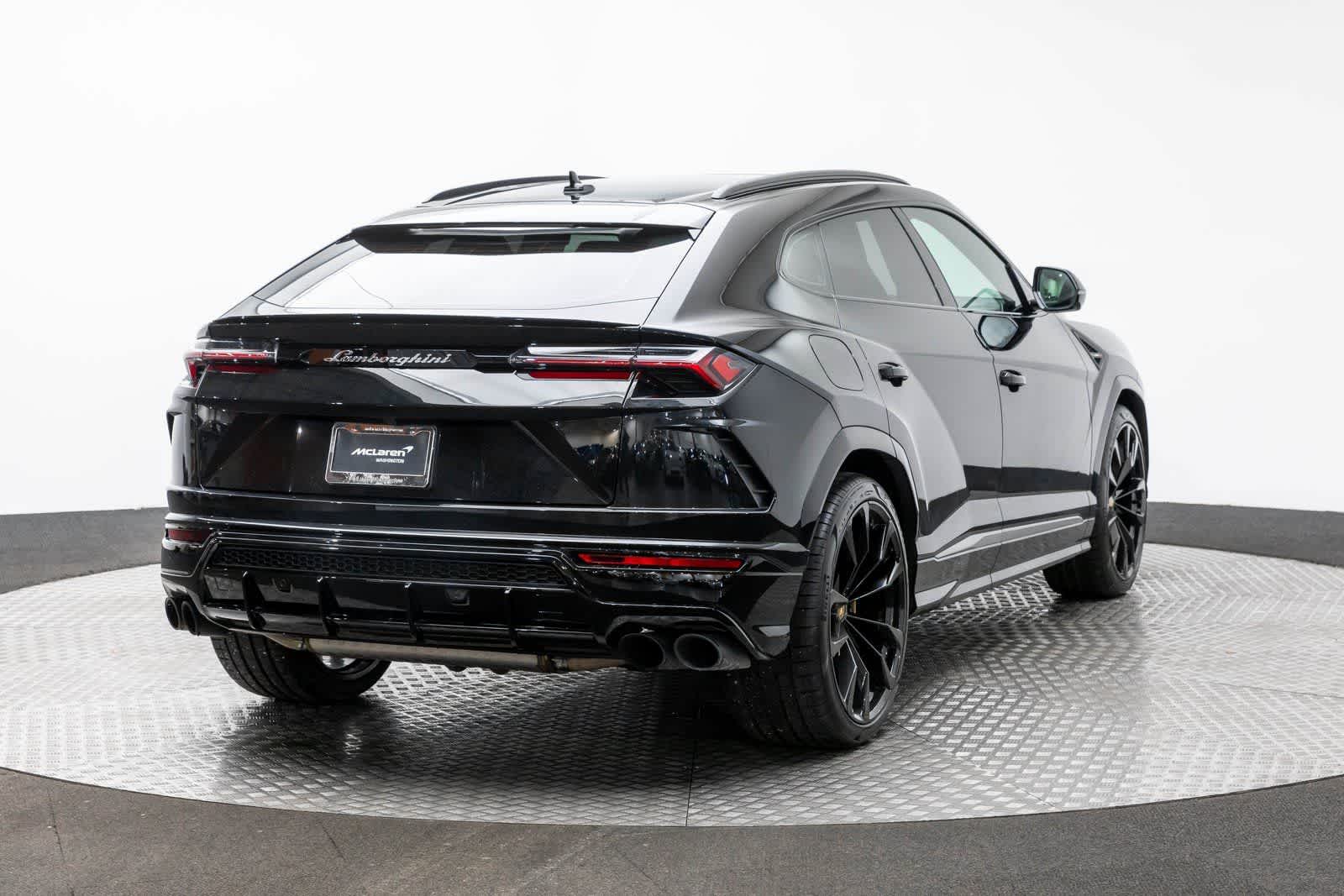 Thumbnail: 2022 Lamborghini Urus - 20