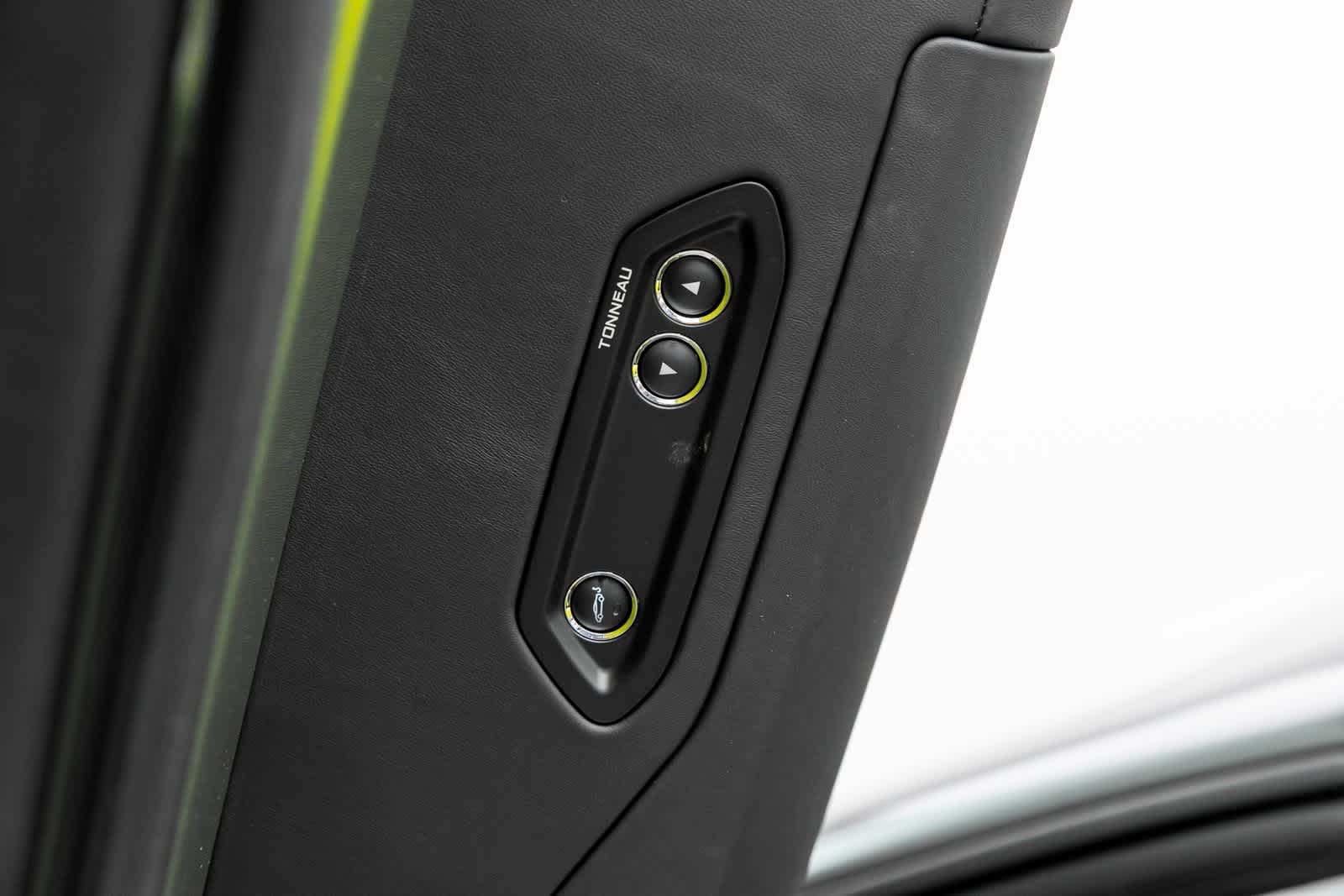 Thumbnail: 2025 Mclaren Artura - 24