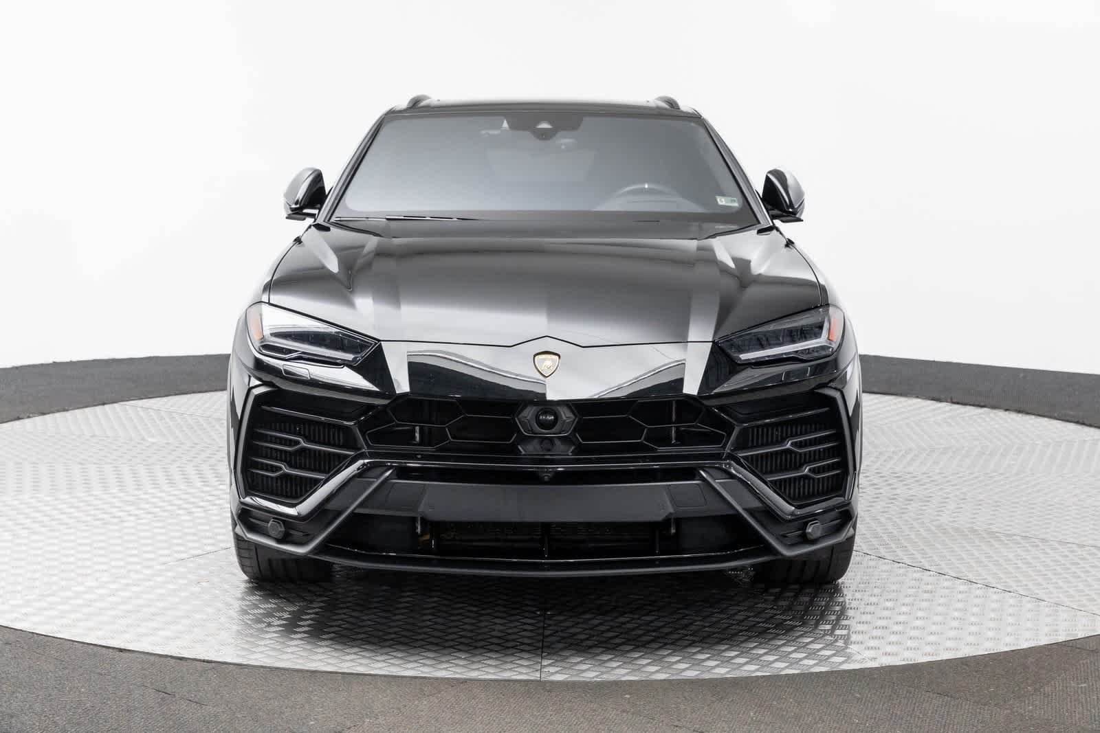 Thumbnail: 2020 Lamborghini Urus - 6