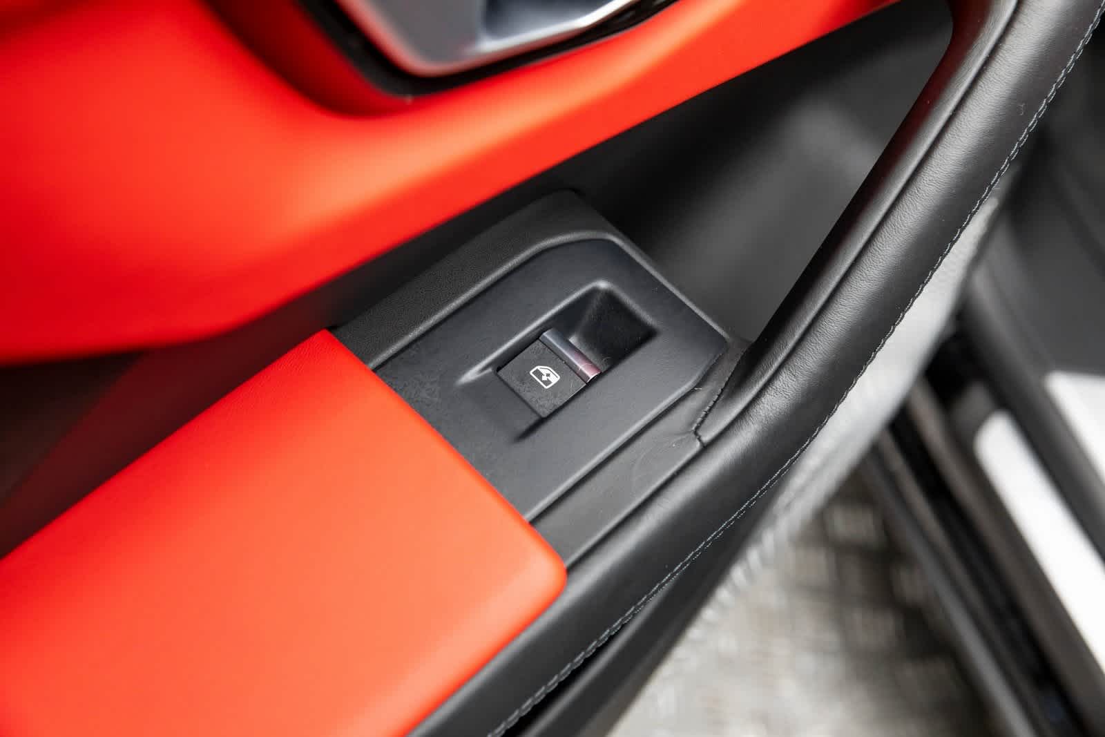 Thumbnail: 2022 Lamborghini Urus - 40