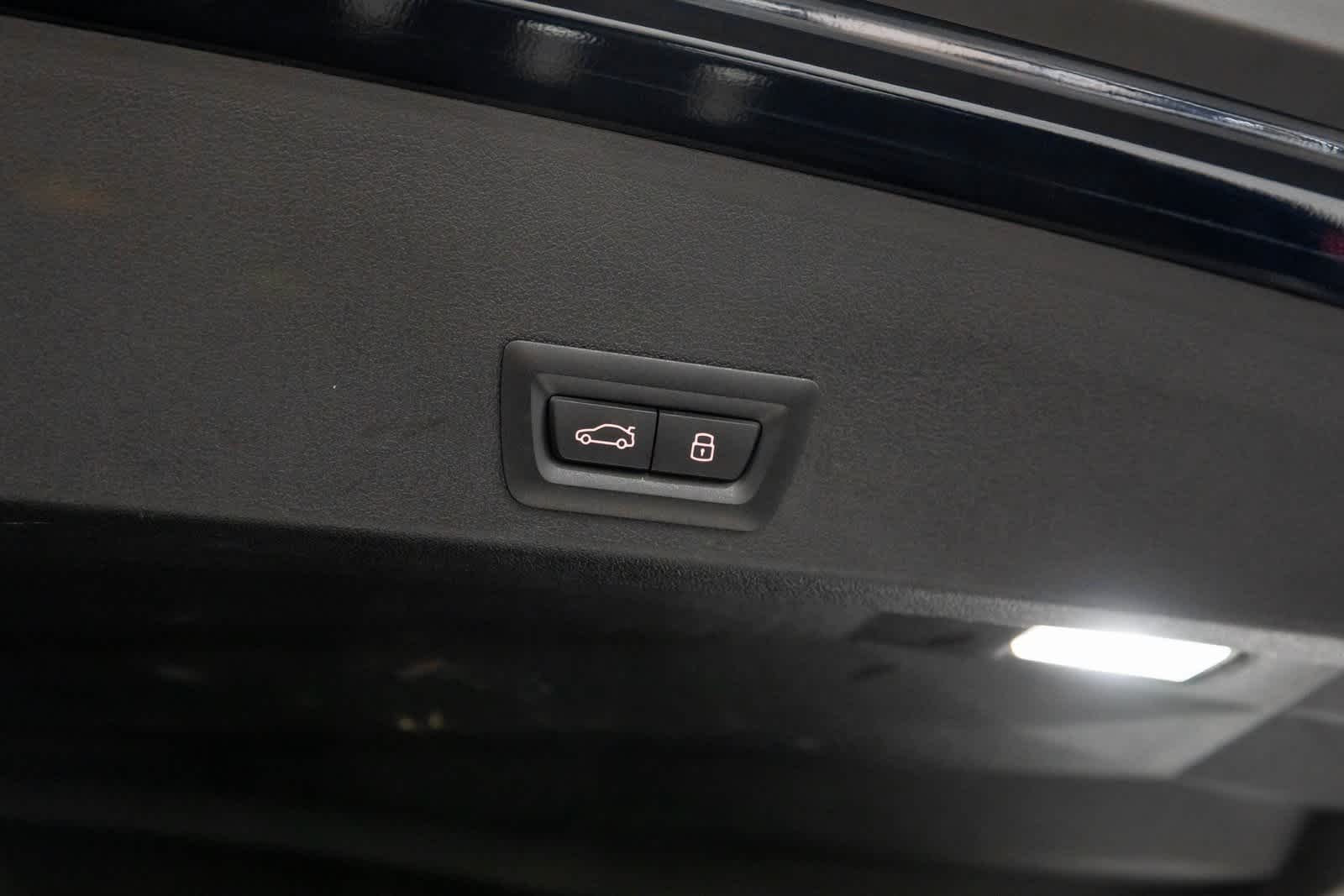 Thumbnail: 2024 BMW XM - 44